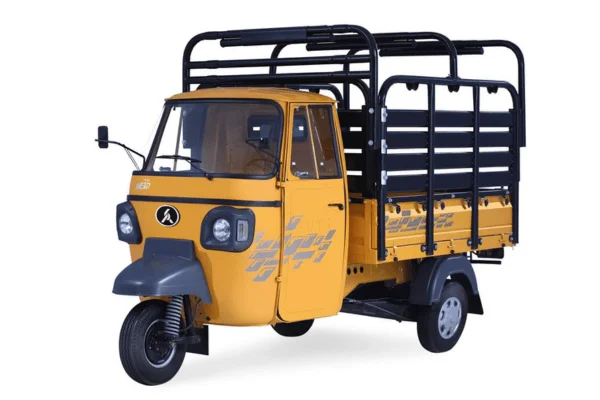3 wheeler tempo on rent